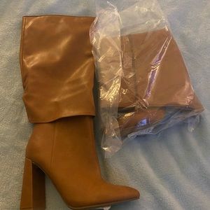 Brand new Size 7.5 boots